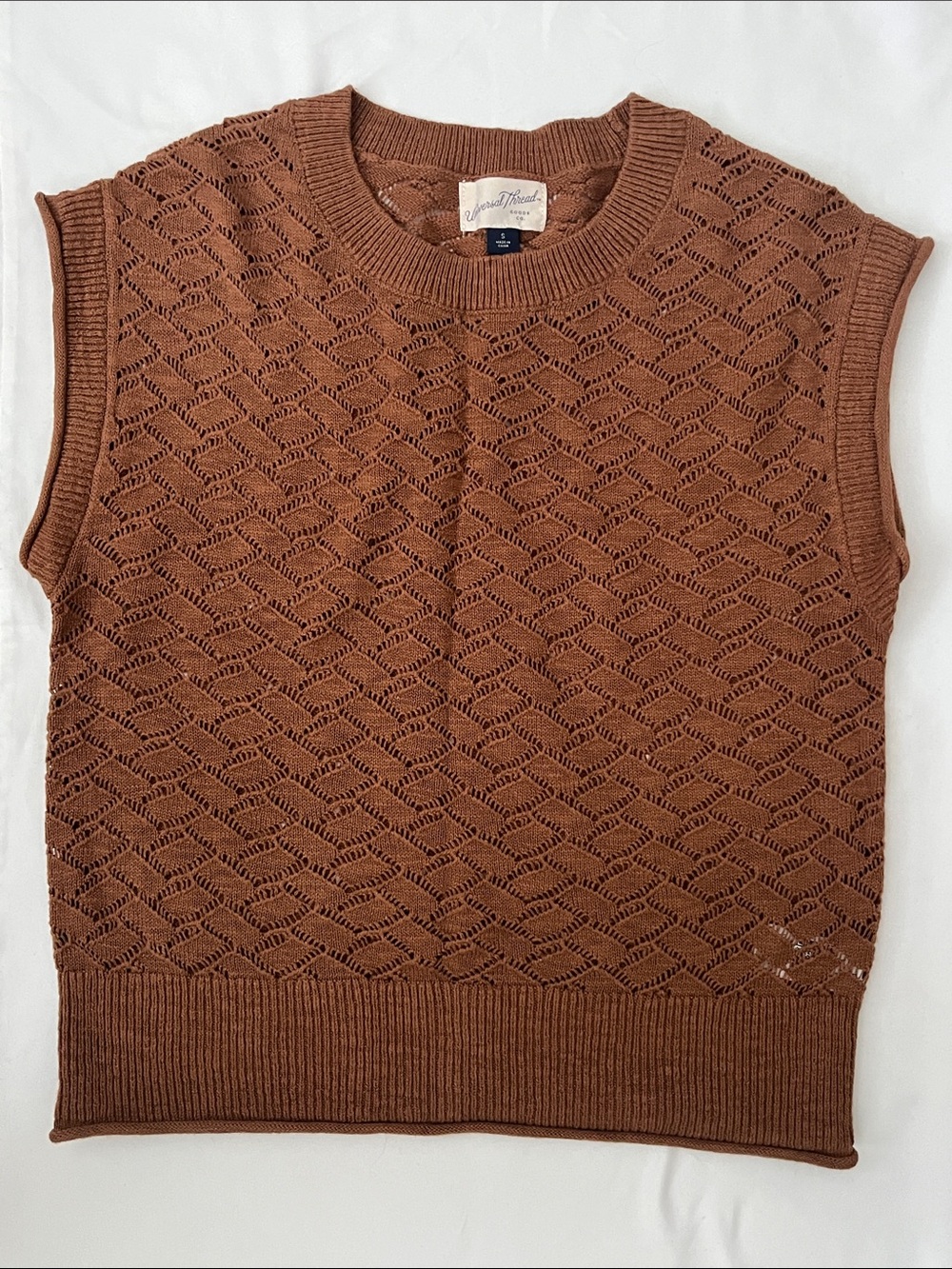 Universal Thread Brown Open-Knit Sleeveless Crewneck Sweater Vest